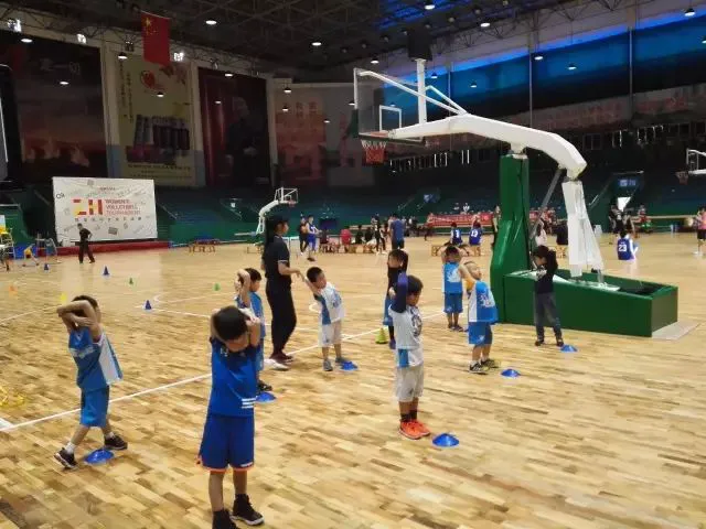 篮球体能趣味训练十法是什么_0